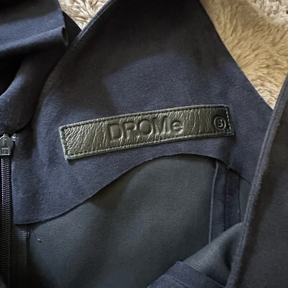 DROMe Suede Ruffle Top - Picture 6 of 15